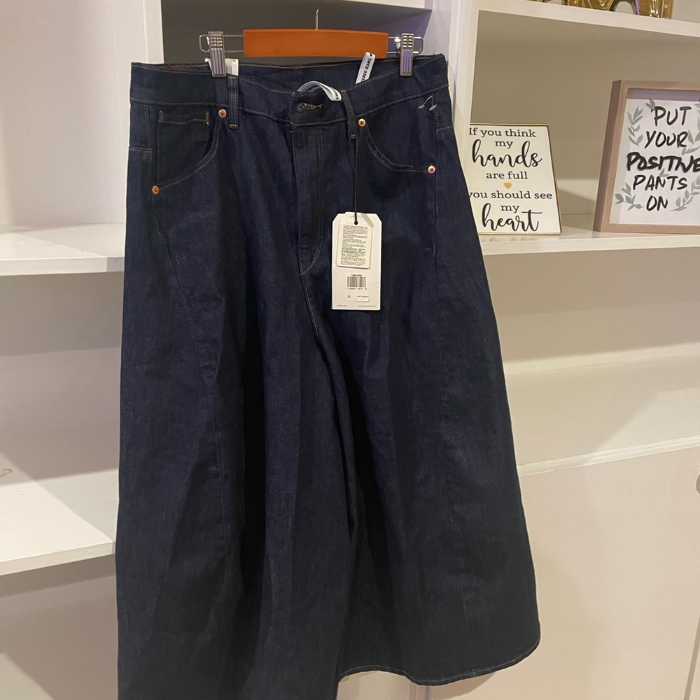 Levi’s Wide-Leg High Rise Denim Gauchos Size 31